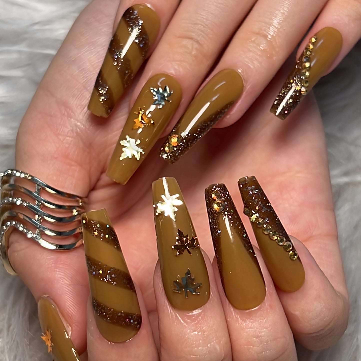 BABALAL Coffin Press on Nails Long Fake Nails White French Glue on Nails Glitter Rhinestone Flower Design Ballerina False Nails 24Pcs Shiny Acrylic Nails for Women and Girls