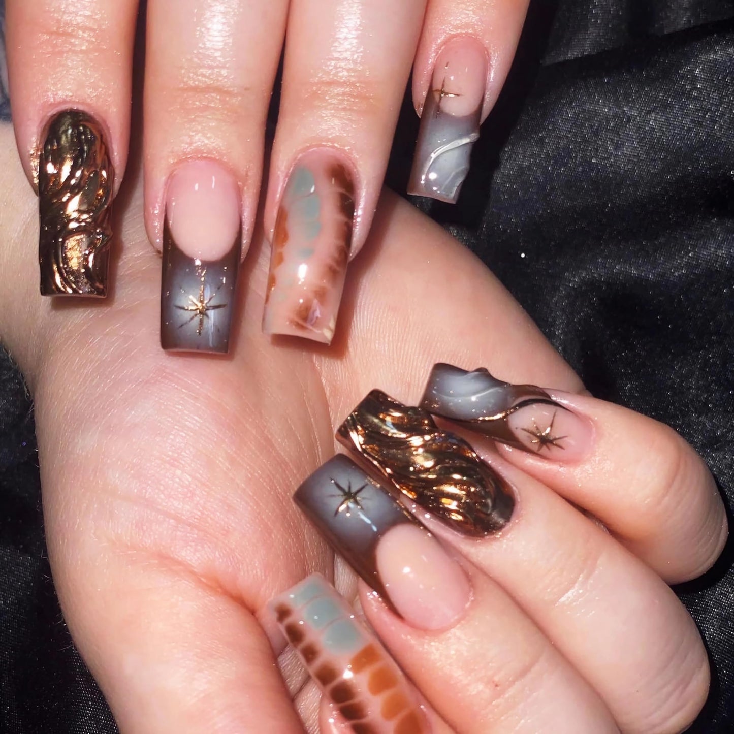 BABALAL Coffin Press on Nails Long Fake Nails White French Glue on Nails Glitter Rhinestone Flower Design Ballerina False Nails 24Pcs Shiny Acrylic Nails for Women and Girls