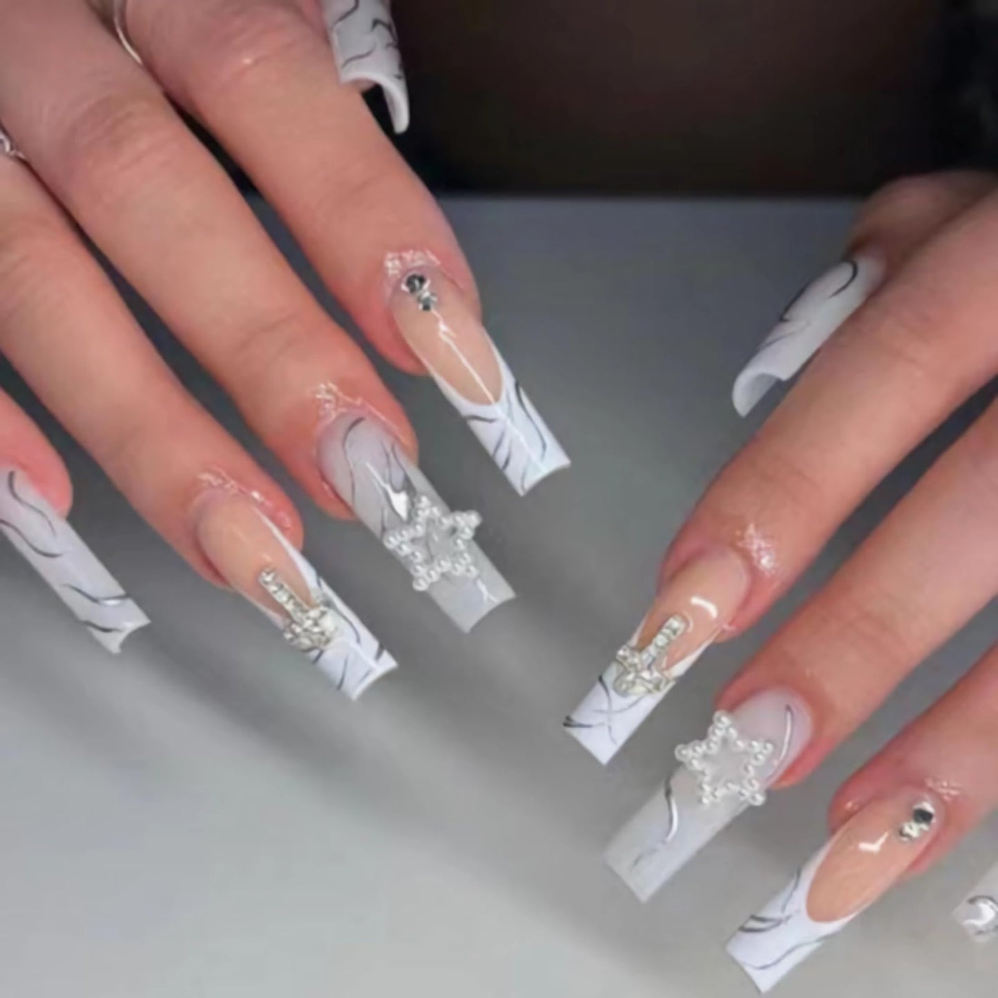 BABALAL Square Press on Nails Medium Fake Nails Sliver Glue on Nails Shiny Squoval Flower Stick on Nails for Women and Girls