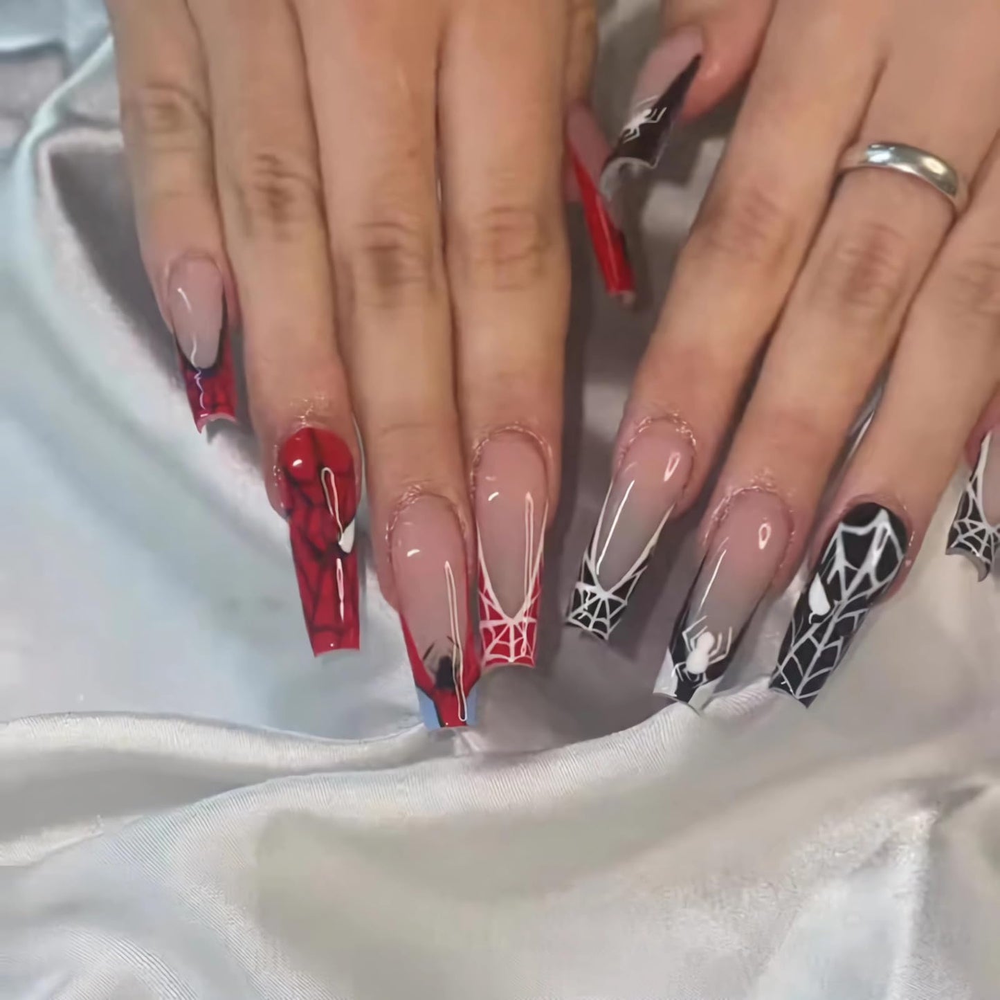 BABALAL Coffin Press on Nails Long Fake Nails White French Glue on Nails Glitter Rhinestone Flower Design Ballerina False Nails 24Pcs Shiny Acrylic Nails for Women and Girls