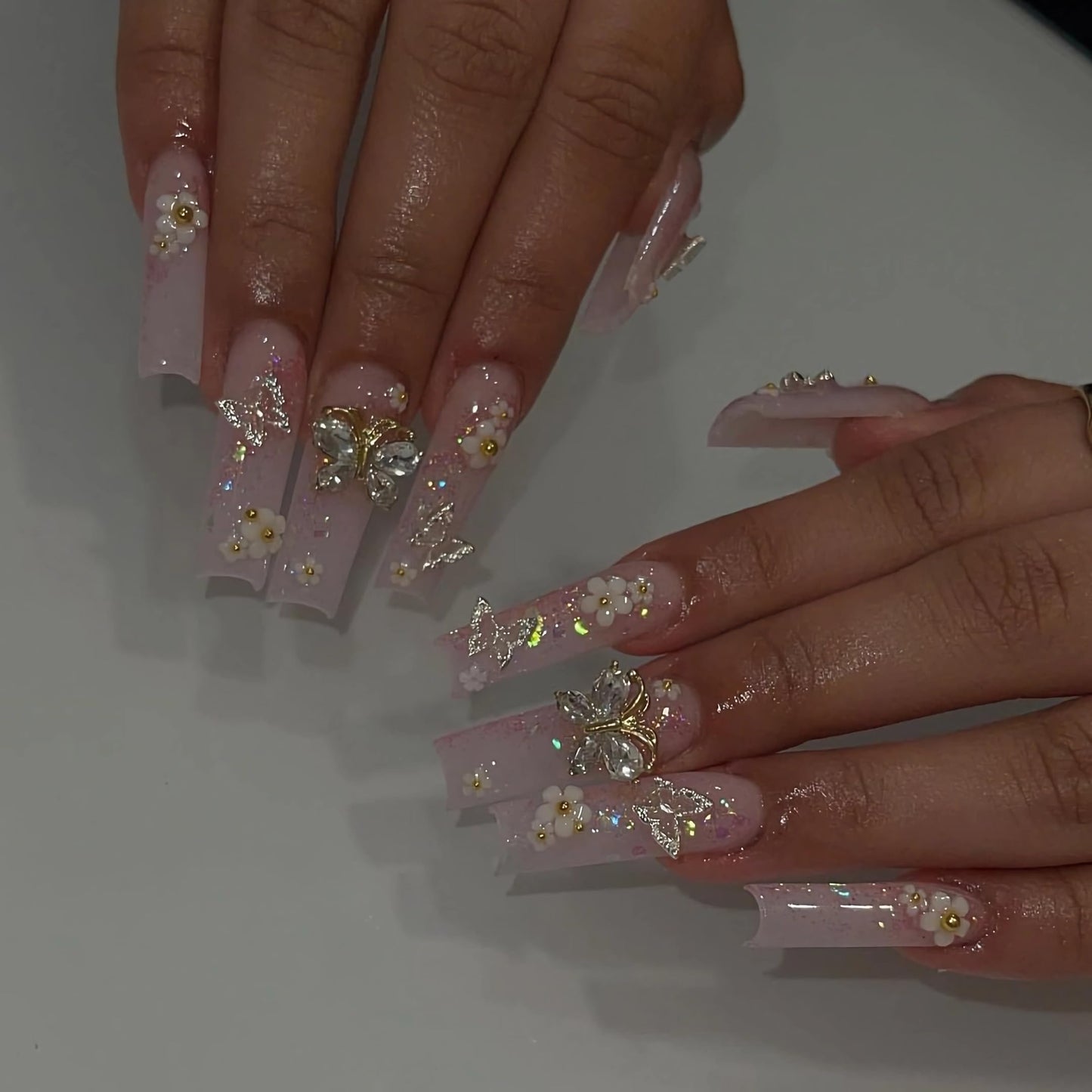 BABALAL Square Press on Nails Medium Fake Nails Sliver Glue on Nails Shiny Squoval Flower Stick on Nails for Women and Girls