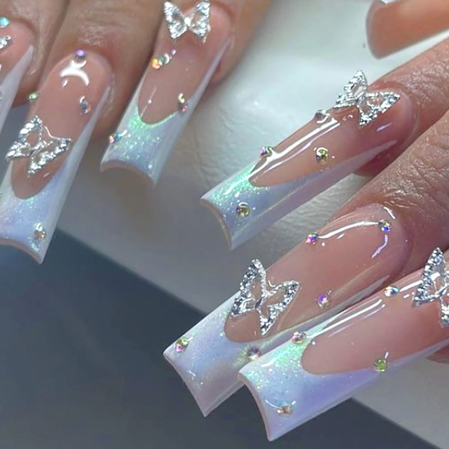 BABALAL Square Press on Nails Medium Fake Nails Sliver Glue on Nails Shiny Squoval Flower Stick on Nails for Women and Girls