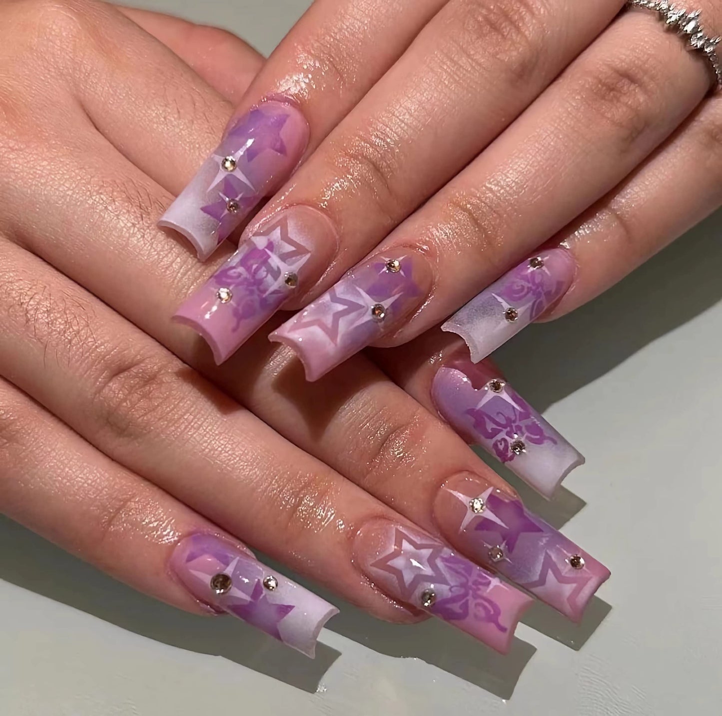 BABALAL Square Press on Nails Medium Fake Nails Sliver Glue on Nails Shiny Squoval Flower Stick on Nails for Women and Girls