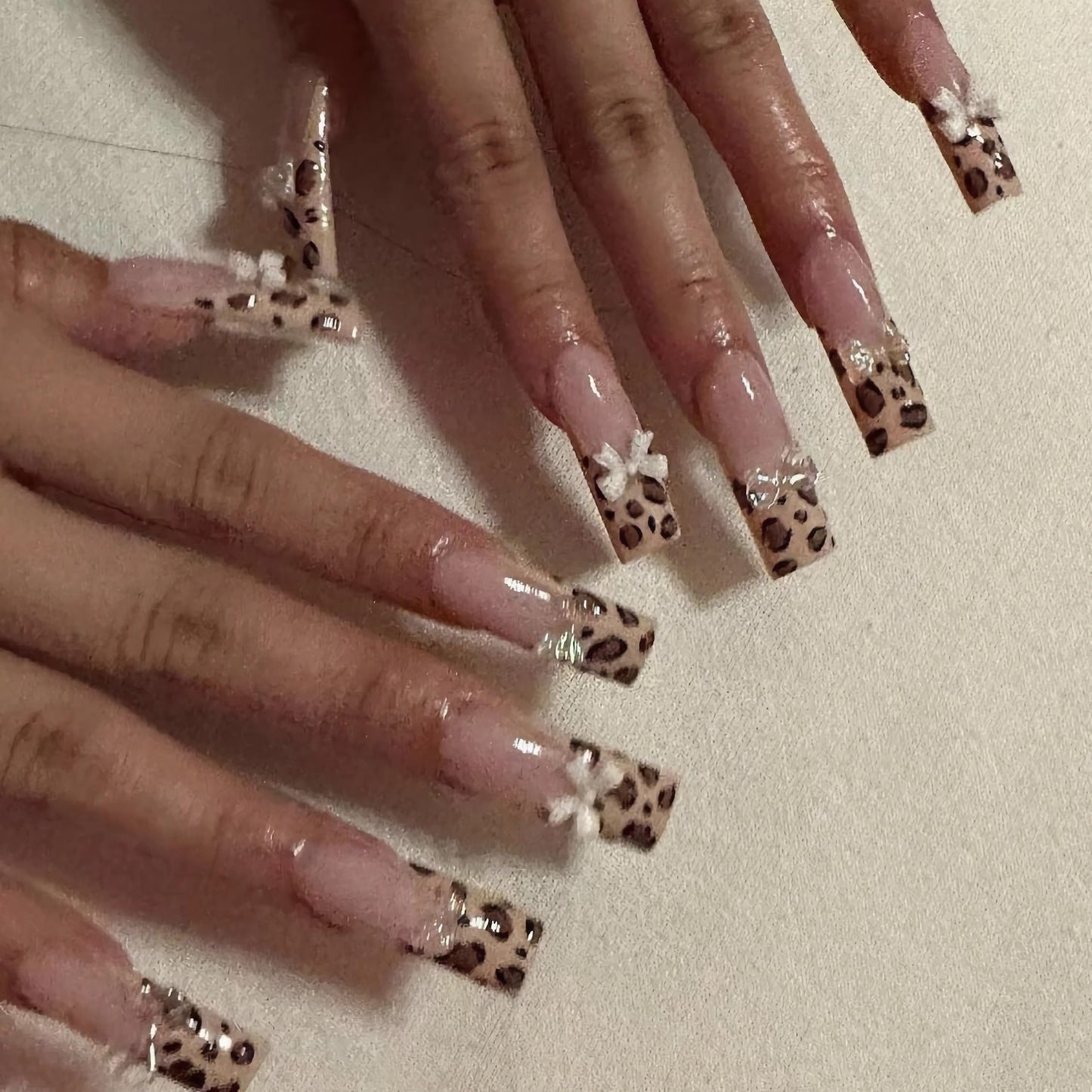 BABALAL Square Press on Nails Medium Fake Nails Sliver Glue on Nails Shiny Squoval Flower Stick on Nails for Women and Girls